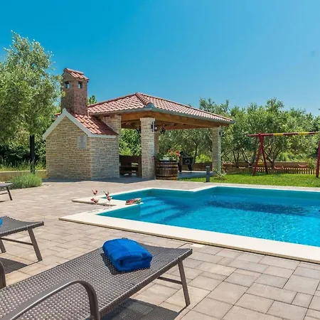 Steinvilla Mit Beheiztem Pool In Wunderschoener Natur Сasa de vacaciones Privlaka (Zadar)